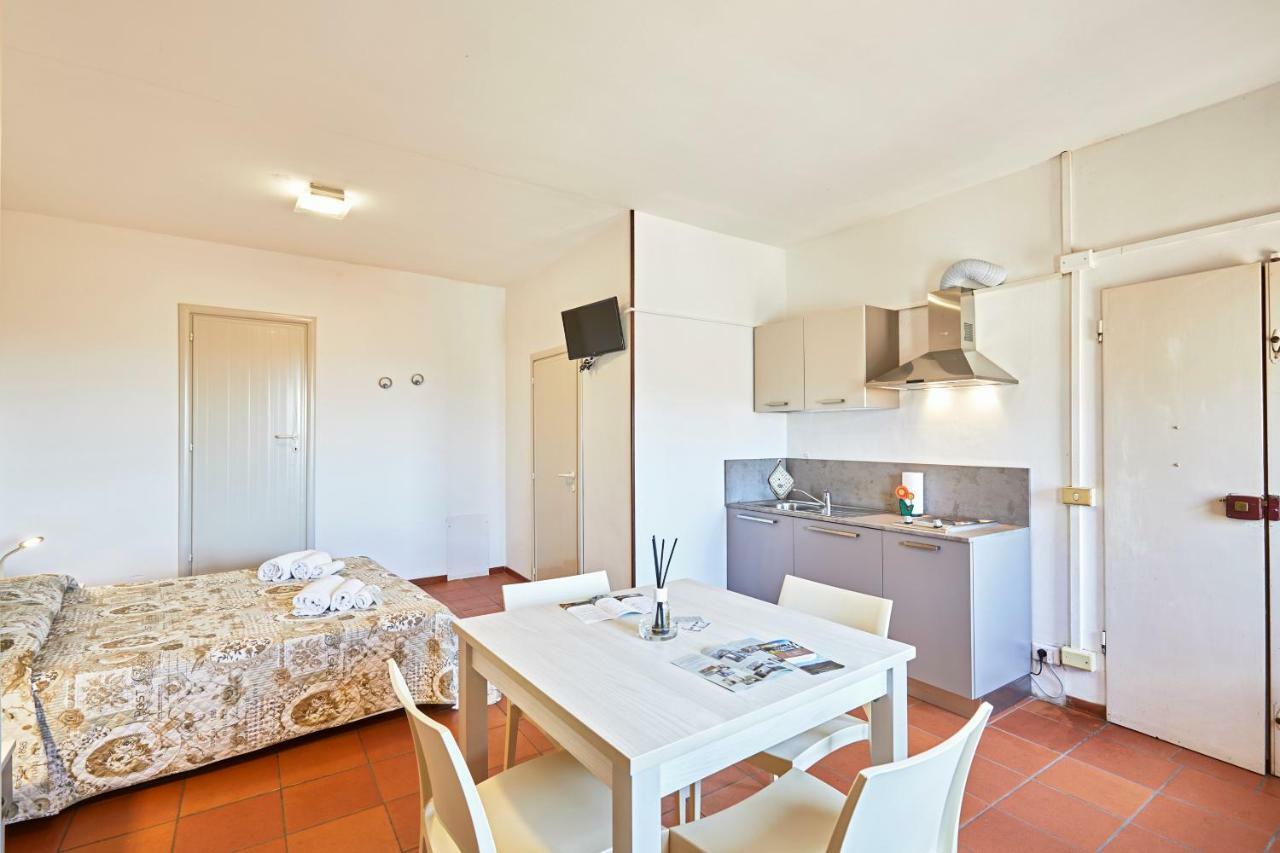 Vacanze In Torre ราโปลาโนแตร์เม ภายนอก รูปภาพ